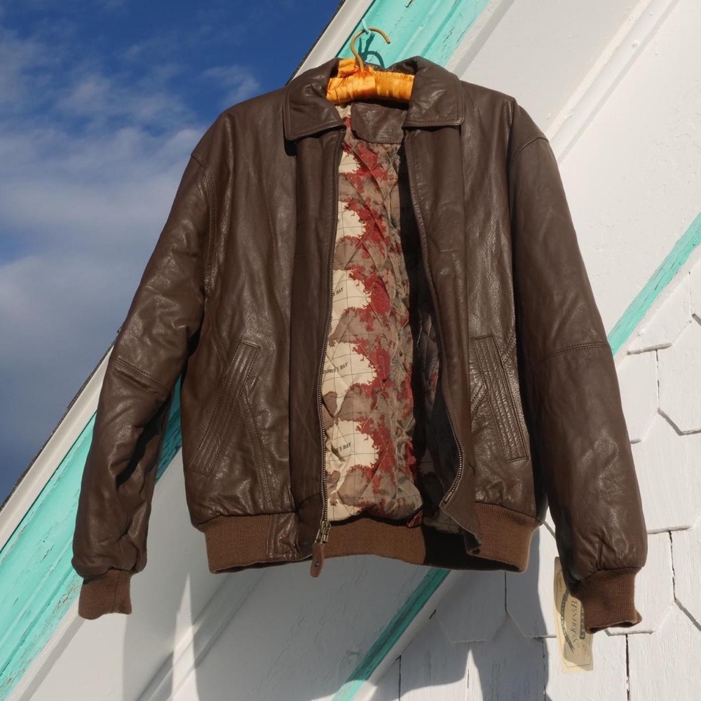 Vintage deadstock NWT cocoa leather bomber jacket